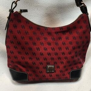 Dooney & Bourke  signature erica hobo medium size burgundy/ black handbag
